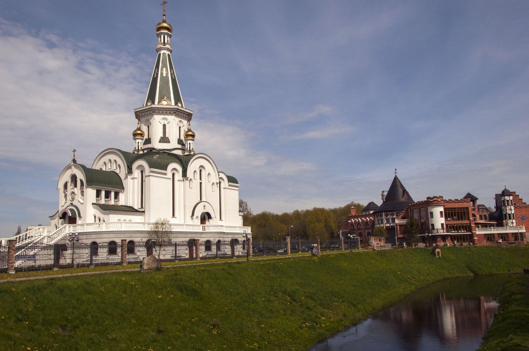 Храмы Александра Невского в мире